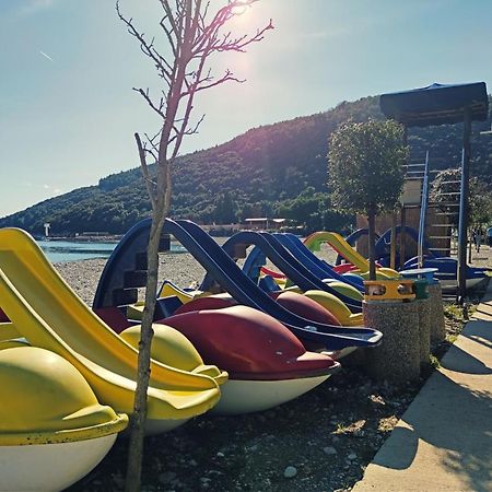 Apartment Noemi With A Direct Beach View Rabac Eksteriør bilde